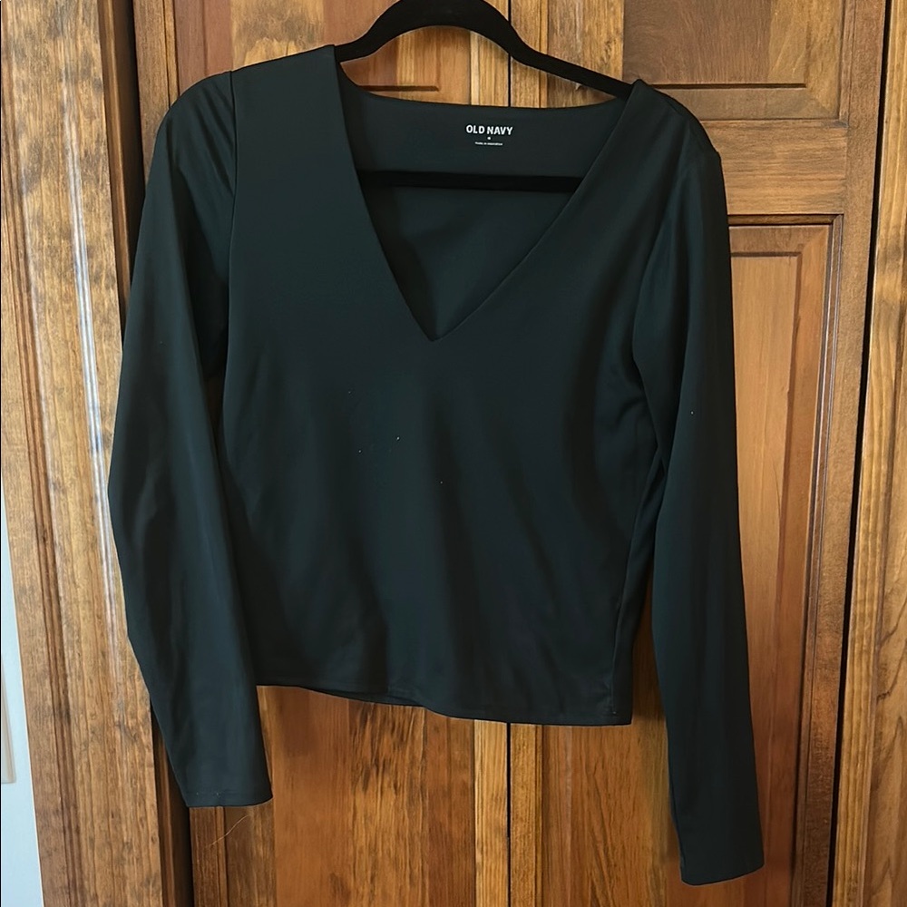 Old Navy Women's Black V-Neck Top